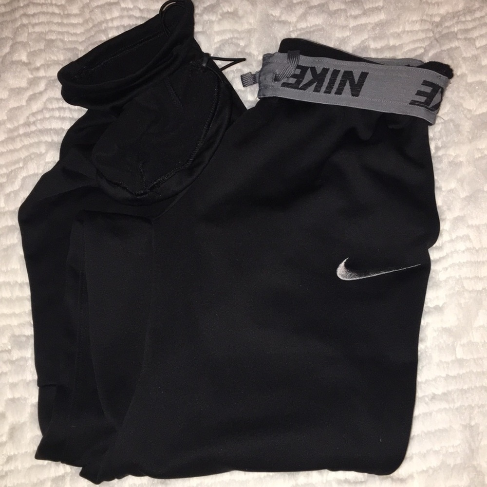 Nike Therma-Fit